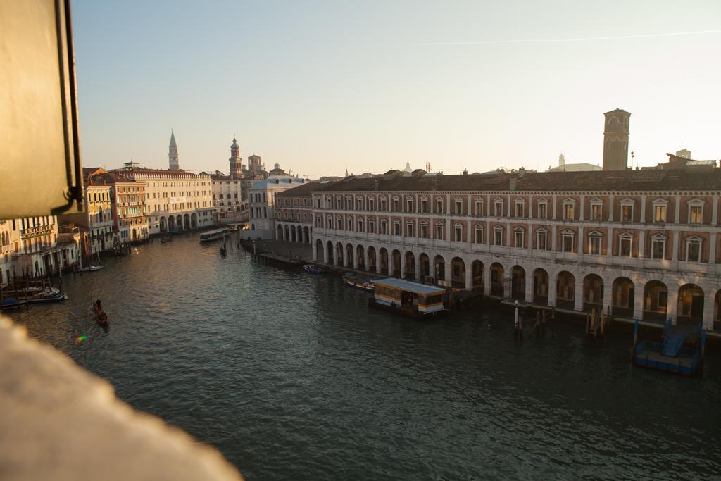 البندقية Locanda Ai Santi Apostoli المظهر الخارجي الصورة